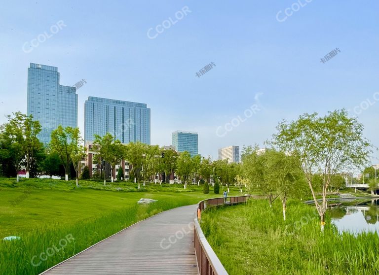 居住环境，北运河边的绿地和建筑